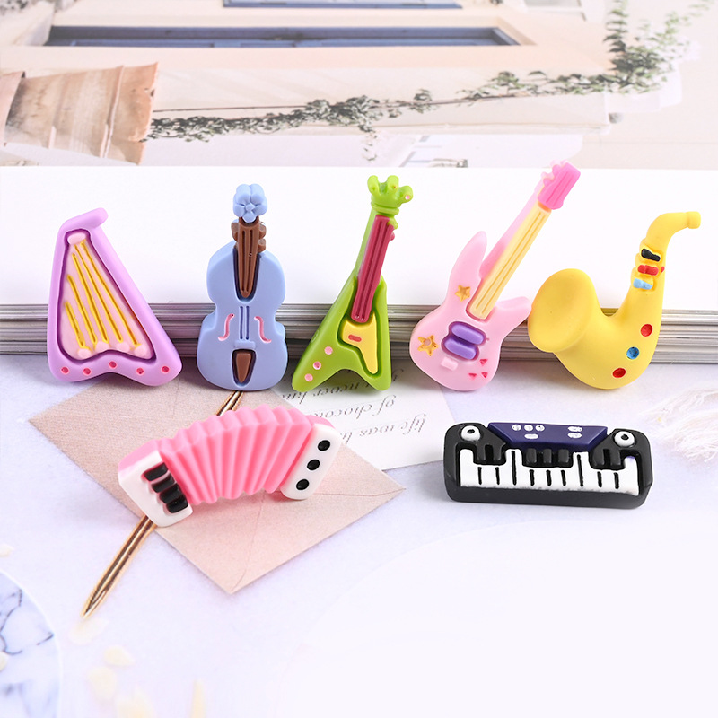 10pcs Cartoon Kawaii Resin Min - Musical Instrument Jewelry 评论和价格