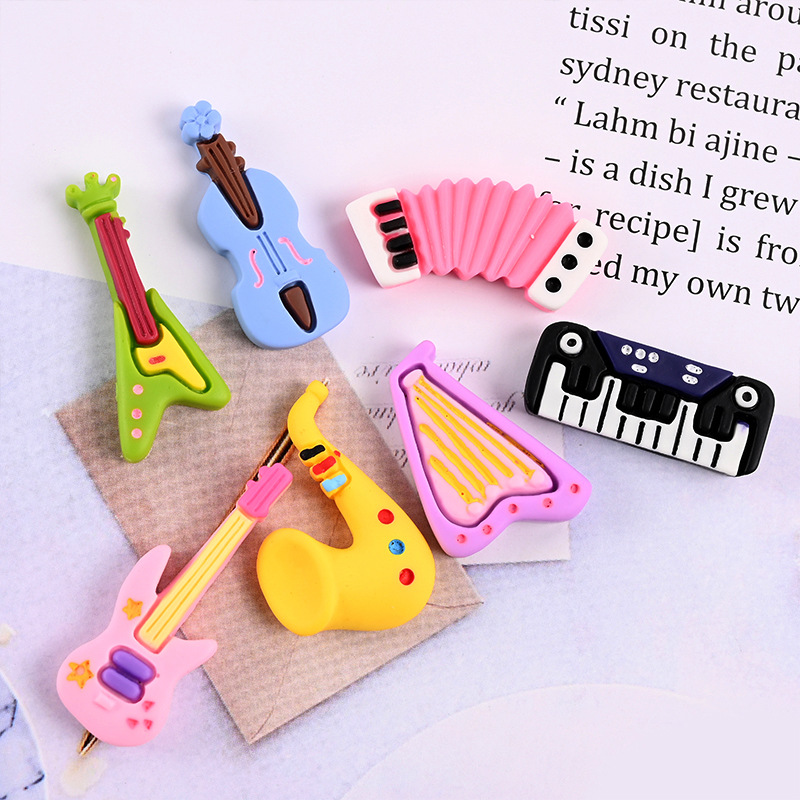 10pcs Cartoon Kawaii Resin Min - Musical Instrument Jewelry 评论和价格